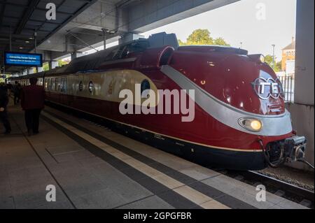 Berlin, Germany. 29th Sep, 2021. The Trans-Europ-Express TEE stands at Südkreuz station after the arrival of the special EU train 'Connecting Europe Express'. Credit: Christophe Gateau/dpa/Alamy Live News Stock Photo