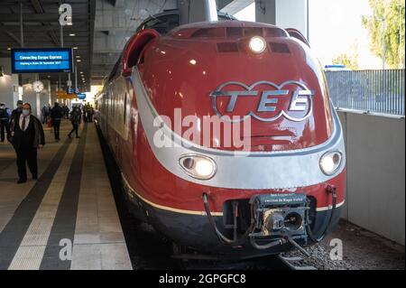 Berlin, Germany. 29th Sep, 2021. The Trans-Europ-Express TEE stands at Südkreuz station after the arrival of the special EU train 'Connecting Europe Express'. Credit: Christophe Gateau/dpa/Alamy Live News Stock Photo