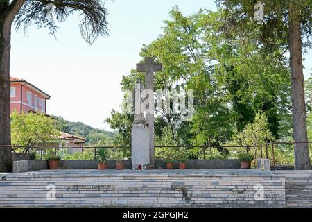 Croatia, Istria, Pazin, Saint Nicholas church, statue of Virgin Mary Stock Photo