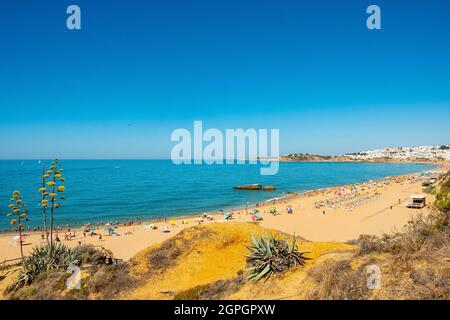 Portugal, Algarve, Albufeira, the beach, and praia do Alemaes Stock Photo