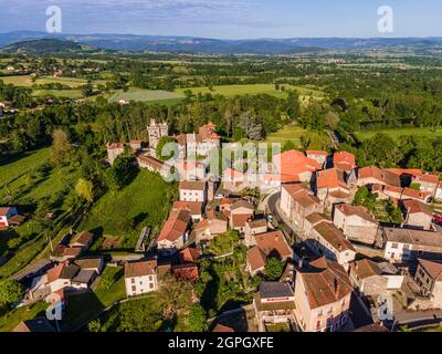 France, Haute Loire, Chavaniac Lafayette castle, native village of Marquis de Lafayette (aerial view) Stock Photo