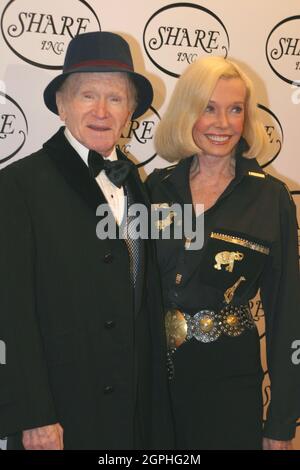 July 14, 2006 - .RED BUTTONS, WIFE ALICIA AND DAUGHTER AMY ATTEND