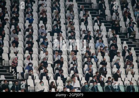 Turin, Italie. 29th Sep, 2021. Juventus supporters during the UEFA Champions League, Group H football match between Juventus FC and Chelsea FC on September 29, 2021 at Allianz Stadium in Turin, Italy - Photo Nderim Kaceli/DPPI Credit: DPPI Media/Alamy Live News Stock Photo