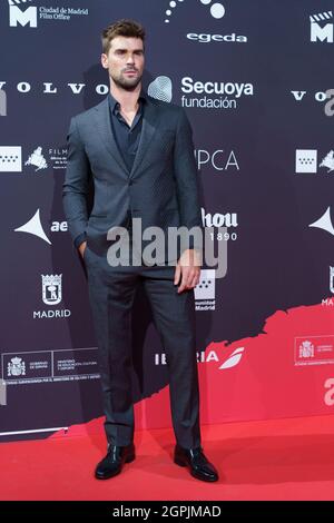 Jose de la Torre attends the premiere of the tv series, known as the