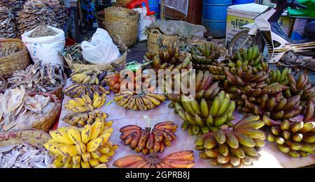Taunggyi, Myanmar - Feb 8, 2017. Selling banana at rural market of Taunggyi, Myanmar. Taunggyi is the largest city in Shan State, famous for its multi Stock Photo