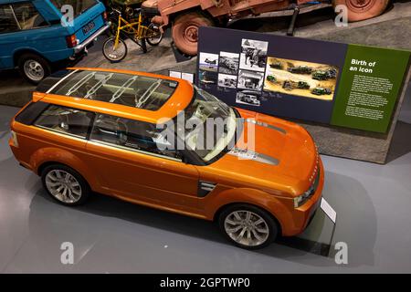 2004 Land Rover Range Stormer concept car on display at the British Motor Museum, Gaydon, Warwickshire, UK Stock Photo