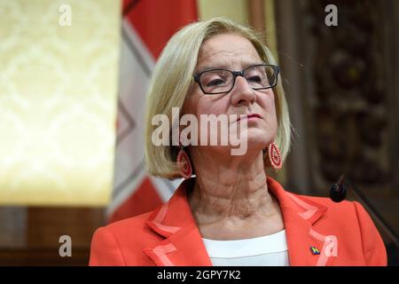 Vienna, Austria. 30th Sep, 2021. Press conference on the status of negotiations in the eastern region around the Climate ticket  with Governor of Lower Austria Johanna Mikl-Leitner (ÖVP). Stock Photo