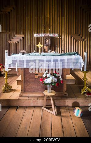 France, French Guiana, Saül, Parc Amazonien de Guyane, interior of the Saint-Antoine-de-Padoue church, here the altar Stock Photo