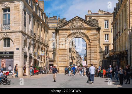 France, Gironde, Bordeaux, area listed as World Heritage by UNESCO, the Porte Dijeaux (18th century) by architect the Andre Portier seen from Place Gambetta Stock Photo