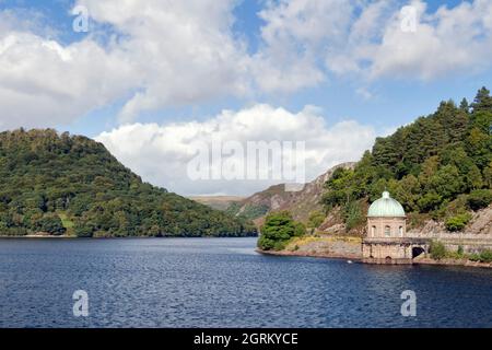 Foel tower and Garreg Ddu dam at Elan valley, Powys, Mid Wales Stock Photo