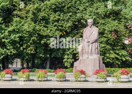 Rainis statue, Esplanade Park in Riga, Latvia Stock Photo