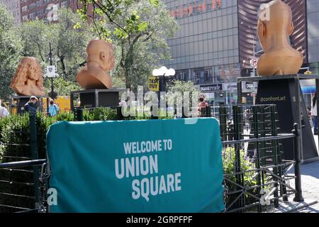 New York, USA. 01st Oct, 2021. October 1, 2021, New York City, New York, US: Three wooden sculptures of black American civil-rights figures entitled 'Seeinjustice' featuring George Floyd and Breonna Taylor, who died at the hands of police violence, along with the late U.S. Congressman and civil-rights leader John Lewis, were unveiled in Union Square on 30 September 20201, in tribute to the deceased and as part of New York City's art in public places program. The wooden statues will remain in Union Square for 30 days before moving to other city locations. (Credit Image: © G. Ronald Lopez/ZUMA P Stock Photo