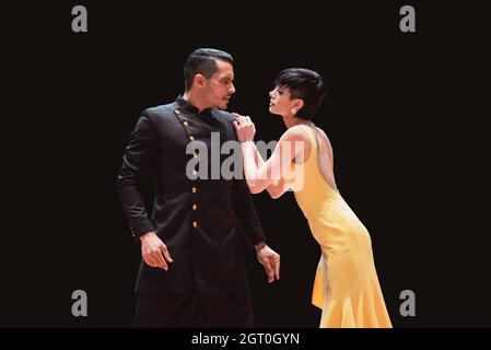 25 September 2021, Argentina, Buenos Aires: Jesús Taborda y Sabrina Amuchástegui during the final round of the World Tango Championship. Stock Photo
