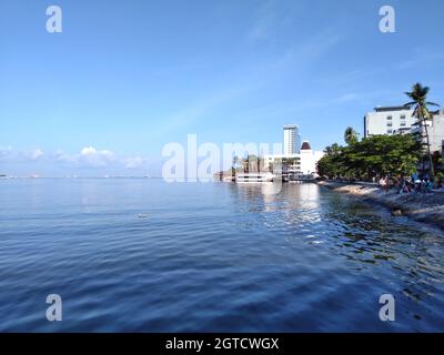 Losari beach the icon of Makassar city Stock Photo - Alamy