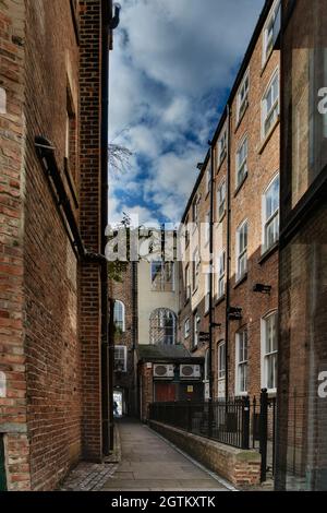 Stockton-on-Tees, a large market town in the Borough of Stockton-on-Tees, County Durham, England.It lies on the north bank of the River Tees. Stock Photo