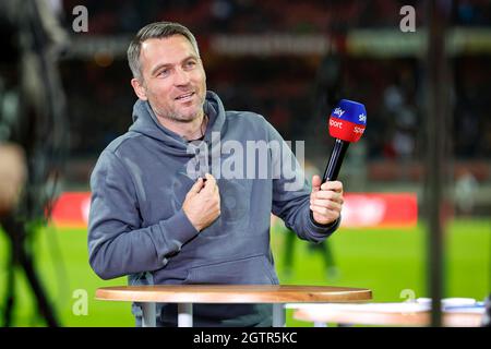 Nuremberg, Germany. 02nd Oct, 2021. Football: 2nd Bundesliga, 1. FC Nürnberg - Hannover 96, Matchday 9, Max Morlock Stadium. The 96 coach Jan Zimmermann in an interview on Sky Sport. Credit: Löb Daniel/dpa - IMPORTANT NOTE: In accordance with the regulations of the DFL Deutsche Fußball Liga and/or the DFB Deutscher Fußball-Bund, it is prohibited to use or have used photographs taken in the stadium and/or of the match in the form of sequence pictures and/or video-like photo series./dpa/Alamy Live News Stock Photo