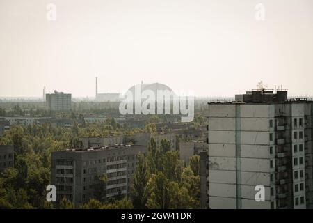 An aerial view of the Chernobyl Nuclear Power Plant before the disaster ...