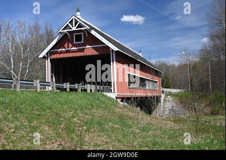 THE COVERED BRIDGES OF ASHTABULA COUNTY, OHIO...THE NETCHER ROAD BRIDGE Stock Photo