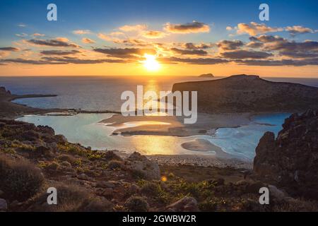 Amazing view of Balos Lagoon with magical turquoise waters, lagoons, tropical beaches of pure white sand and Gramvousa island on Crete, Greece Stock Photo