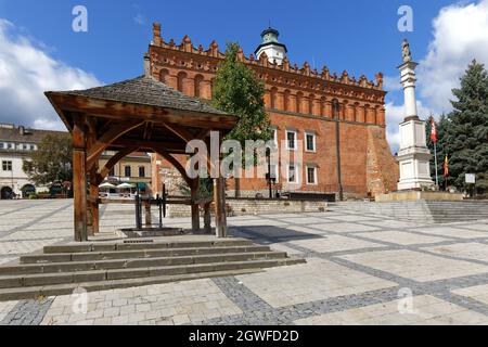 Sandomierz, Poland - September 21, 2021: View on market with Sandomierz gothic Town Hall which is a major tourist attraction Stock Photo