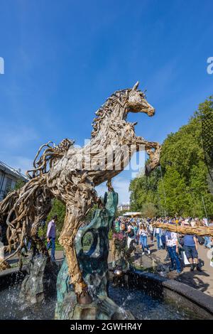 Driftwood horse sculptures by James Doran-Webb at RHS Chelsea Flower Show, held at the Royal Hospital Chelsea, London SW3 in September 2021 Stock Photo
