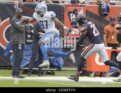 Chicago, United States. 03rd Oct, 2021. Detroit Lions wide receiver Quintez Cephus (87) makes leaping catch against the Chicago Bears in the first quarter at Soldier Field in Chicago on Sunday, October 3, 2021. Photo by Mark Black/UPI Credit: UPI/Alamy Live News Stock Photo