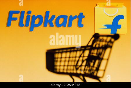 Brazil. 03rd Oct, 2021. In this photo illustration a shopping cart is seen in front of the FlipKart e-commerce company logo. (Photo by Rafael Henrique/SOPA Images/Sipa USA) Credit: Sipa USA/Alamy Live News Stock Photo