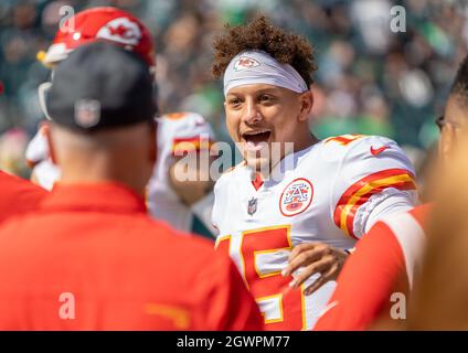 Philadelphia, Pennsylvania, USA. 3rd Oct, 2021. Kansas quarterback PATRICK MAHOMES shares a laugh with coach Andy Reid on the sideline before an NFL football game between the Philadelphia Eagles and the Kansas City Chiefs at Lincoln Financial Field in Philadelphia, Pennsylvania. Kansas City won 42-30. (Credit Image: © Jim Z. Rider/ZUMA Press Wire) Stock Photo