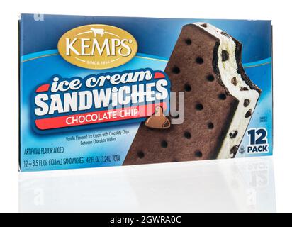 Winneconne, WI -12 September 2021:  A package of Kemps ice cream sandwiches on an isolated background Stock Photo