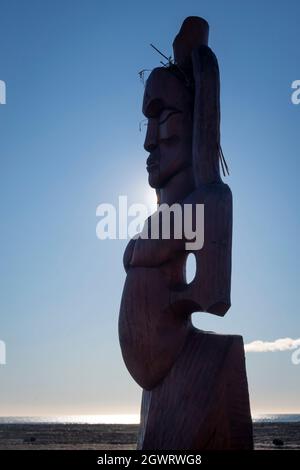 Carved, Maori figures at 'Atea a Rangi' star compass, Waitangi Regional Park, Awatoto, Clive, Hawkes Bay, North Island, New Zealand Stock Photo