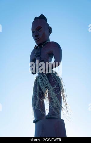 Carved, Maori figures at 'Atea a Rangi' star compass, Waitangi Regional Park, Awatoto, Clive, Hawkes Bay, North Island, New Zealand Stock Photo