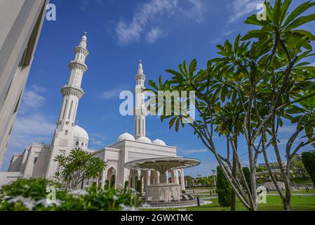 Negeri Sembilan, Malaysia - 18 Sept 2021 : Beautiful islamic architecture of Masjid Sri Sendayan the new and the biggest mosque in Seremban todate Stock Photo