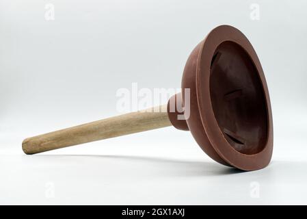 https://l450v.alamy.com/450v/2gx1axj/rubber-plunger-with-wooden-grip-isolated-on-white-background-2gx1axj.jpg