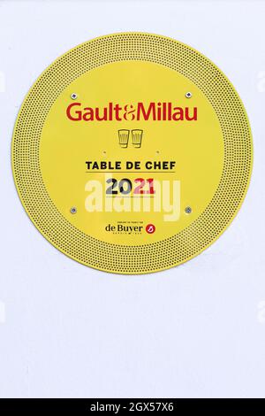 Gault millau logo hi-res stock photography and images - Alamy