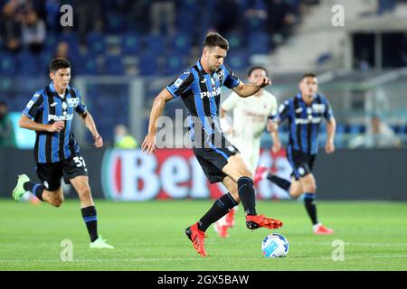 Berat Djimsiti of Atalanta in action. UEFA Europa League , Quarter ...