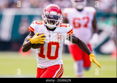 Tyreek Hill of the Kansas City Chiefs (10) during the first half of the Pro  Bowl NFL football game, Sunday, Feb. 6, 2022, in Las Vegas. (AP Photo/Rick  Scuteri Stock Photo - Alamy