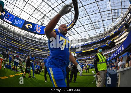 Los Angeles Rams' Andrew Whitworth runs a drill during NFL football  practice in Thousand Oaks, Calif., Thursday, May 27, 2021. (AP Photo/Kelvin  Kuo Stock Photo - Alamy