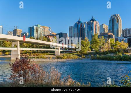 Calgary, Alberta, Canada - 27 September 2021:  Calgary skyline and Bow river in the Autumn season Stock Photo