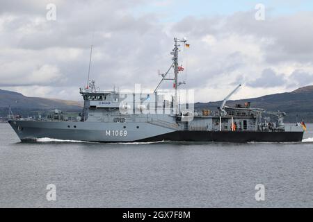 FGS Homburg (M1069), a Frankenthal-class (or Type 332) minehunter operated by the German Navy, passing Greenock on the Firth of Clyde as she heads out to take part in the military exercises Dynamic Mariner 2021 and Joint Warrior 21-2. Stock Photo