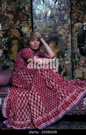 Actress Susannah York relaxes at her London home in May 1979. Susannah died on the 15th of January 2011 Stock Photo