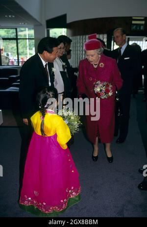 Queen Elizabeth visits Aberfan, Wales, to mark 30 years since the Aberfan avalanche disaster devastated the community Stock Photo