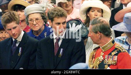 The Prince of Wales with Prince Harry and Prince William on June 4th 2002, at St Paul's Cathedral during a service of Thanksgiving to celebrate The Queen's Golden Jubilee.   Photo.  Anwar Hussein  Stock Photo