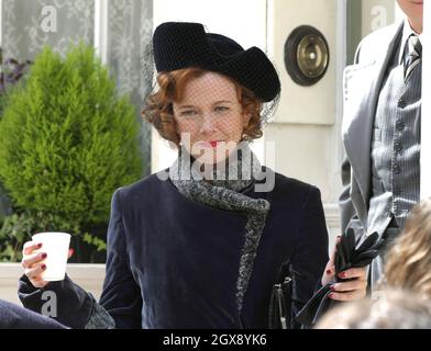 Jeremy Iron and ANNETTE BENING FILMING BEING JULIA A MOVIE BASED ON W. SOMERSET MAUGHAM'S NOVEL.            Stock Photo