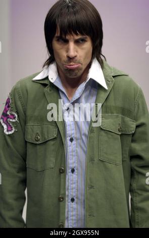 Anthony Kiedis on the catwalk at the Shawn Fashion show in Los Angeles.  funny expression, red hot Chili peppers Stock Photo