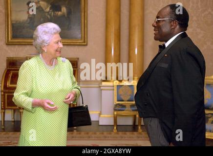 Britain's Queen Elizabeth II meets His Excellency the Ambassador of Equatorial Guinea, Monsieur Eduardo Ndong Elo Nzang, who presented his Letter of Credence at Buckingham Palace, London  Stock Photo