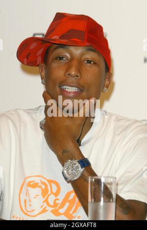 Pharrell williams and nigo hi-res stock photography and images - Alamy