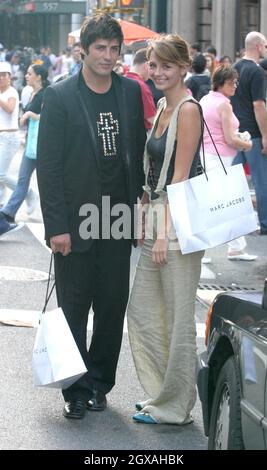 Mischa Barton and boyfriend shopping in SoHo, NYC. Stock Photo