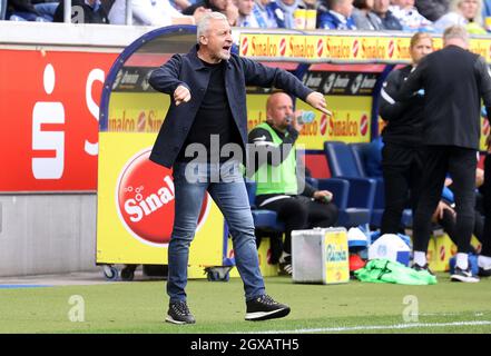 Duisburg, Deutschland. 02nd Oct, 2021. firo: 02.10.2021, soccer ball, 3rd Bundesliga, season 2021/2022, MSV Duisburg - SV Meppen 0: 1 Pavel Dotchev, coach, MSV/dpa/Alamy Live News Stock Photo