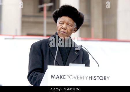 Nelson Mandela at the Make Poverty History Rally, which was held in Trafalgar Square in central London. Some 220 unions, pressure groups, charities,  faith groups and celebrities have joined together to put pressure on the government to deliver fair trade and further dept relief to developing countries. Stock Photo