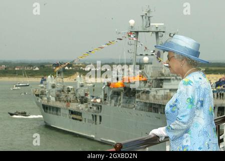 Queen Elizabeth II aboard HMS Endurance on her way to review the fleet.  A total of 167 ships from the Royal Navy and 35 nations are taking part in the International Fleet Review at Spithead, off Portsmouth, as part of the Trafalgar 200 celebrations this week. Anwar Hussein/allactiondigital.com  Stock Photo